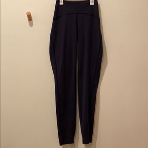 Lululemon bootcut leggings size 6